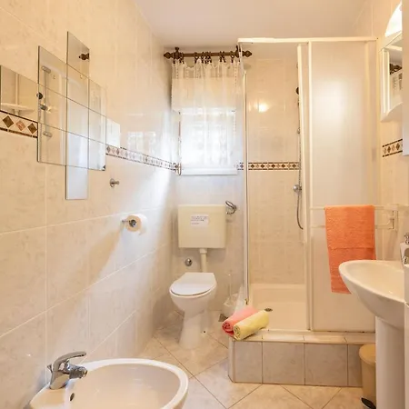 Frane Apartment