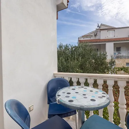 Frane Apartment Vinisce