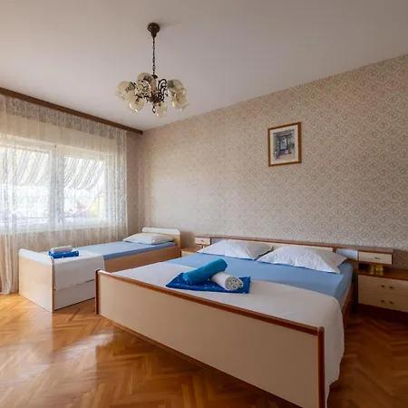 Frane Apartment *