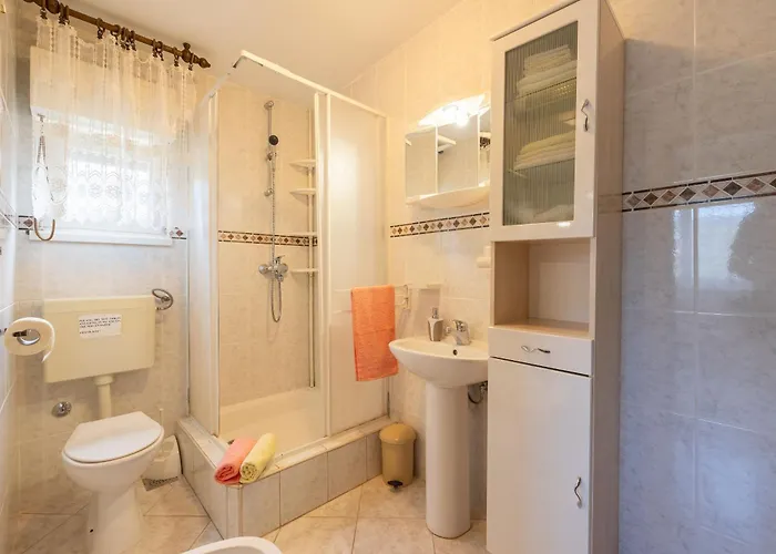 Frane Apartman *