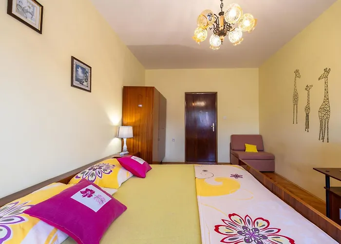 Apartman Frane *