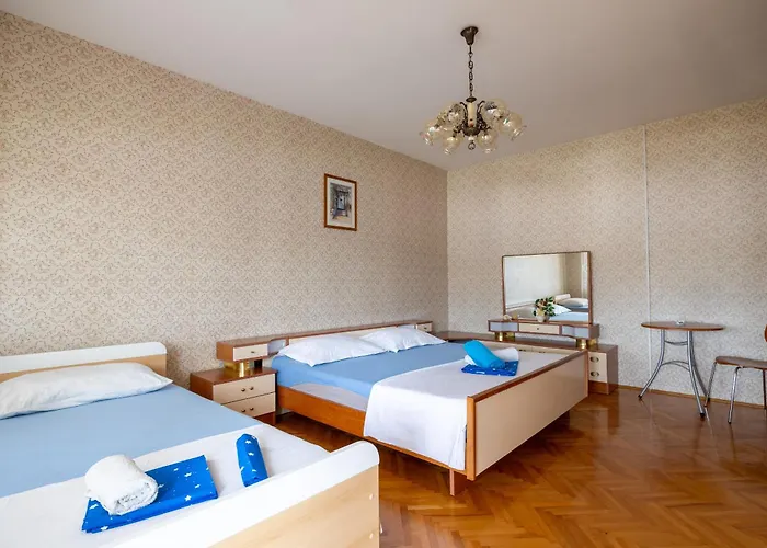 Frane Apartman Vinišće