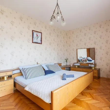 Frane * Vinišće