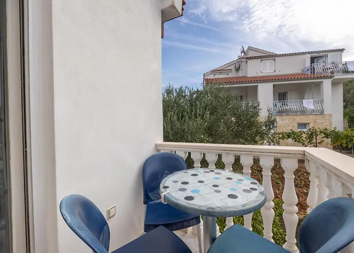 Frane Apartament Vinišće